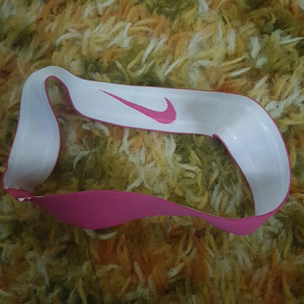 Nike headband
