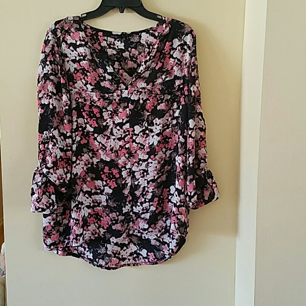 Patterned Blouse - Picture 4 of 6