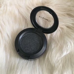 MAC Black Tied Eyeshadow
