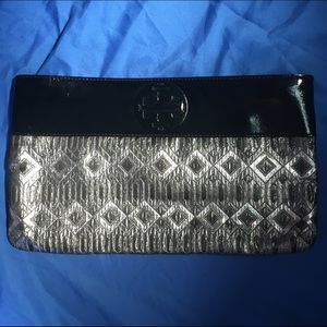Silver/black Clutch