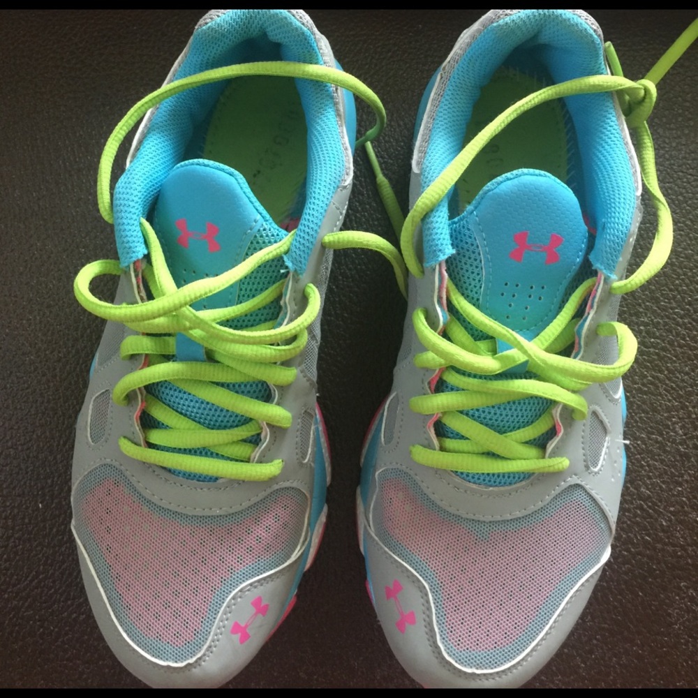 Under Armor Tennis Shoes