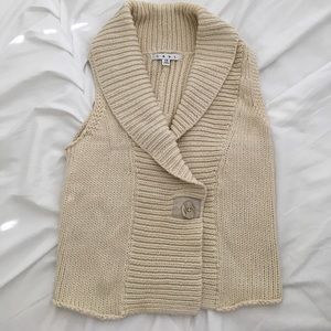 Super Cute Ivory Veat