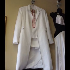 3 - piece Skirt suit - long jacket