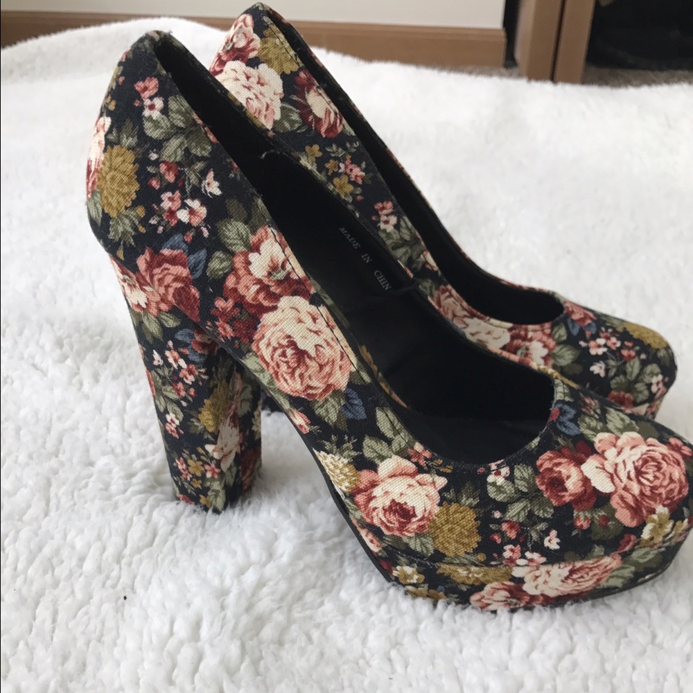 Forever 21 floral heels
