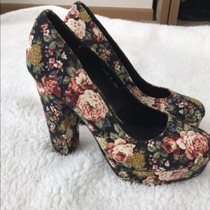 Forever 21 floral heels