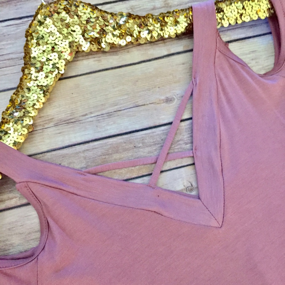 S-L Mauve Criss Cross front Cold Shoulder Top - Picture 6 of 6