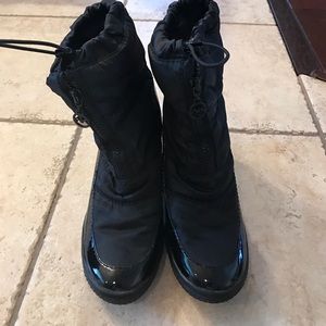 Anne Klein black wedge boots