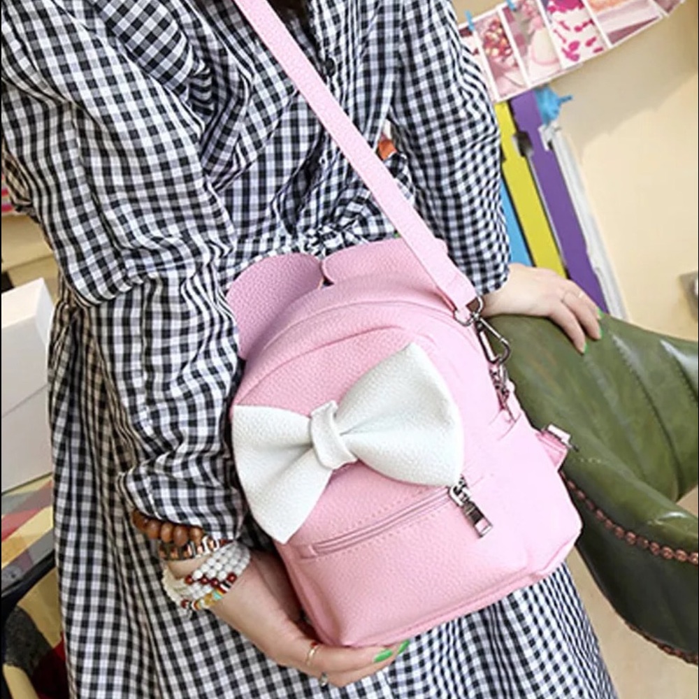 ONLY 1! Minnie Mouse Black&Red Mini Backpack 😍 - Picture 6 of 8
