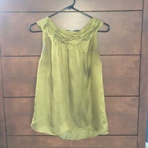 Sleeveless collar detail Top