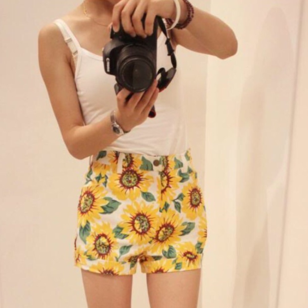 SUNFLOWER HIGH WAISTED SHORTS