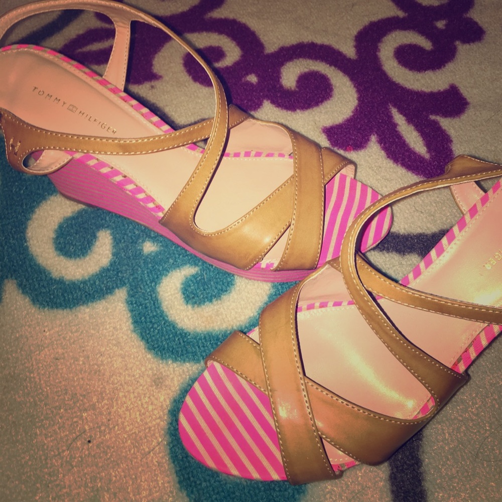 Summer wedges