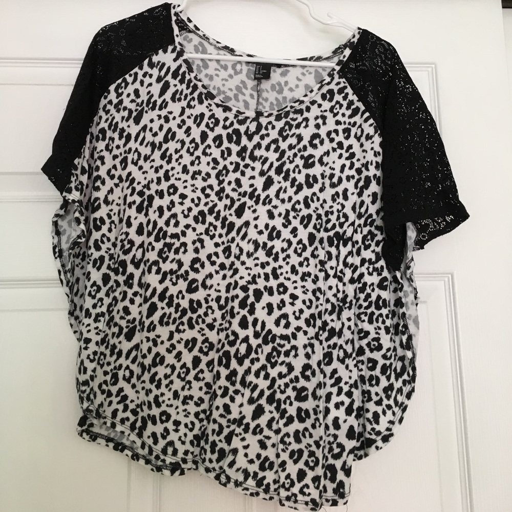 "Wing" sleeve blouse