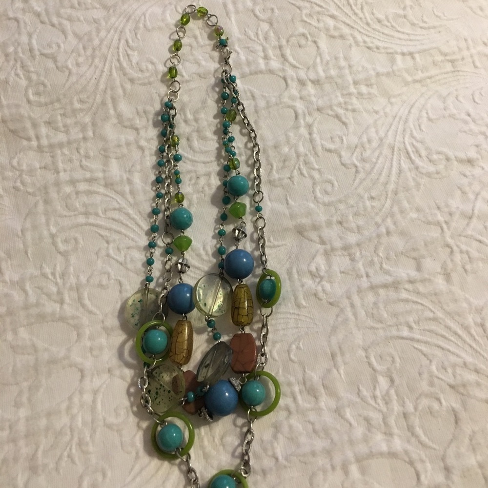 Multilayer necklace.