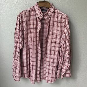 Used Men's Roundtree and Yorke dress shirt
