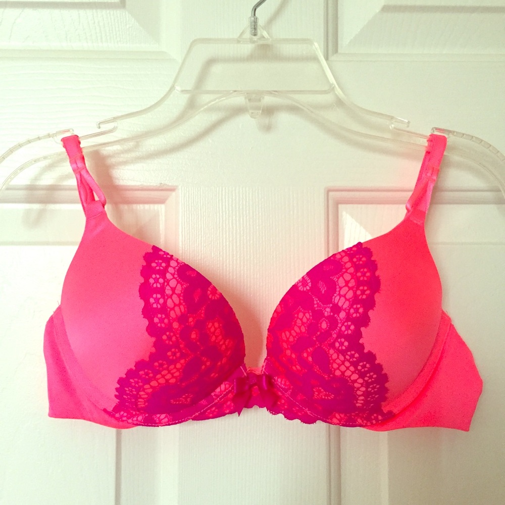 Victoria's Secret Bombshell Miraculous Plunge Bra