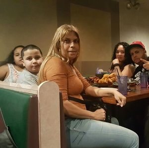 Meet your Posher, Sonia