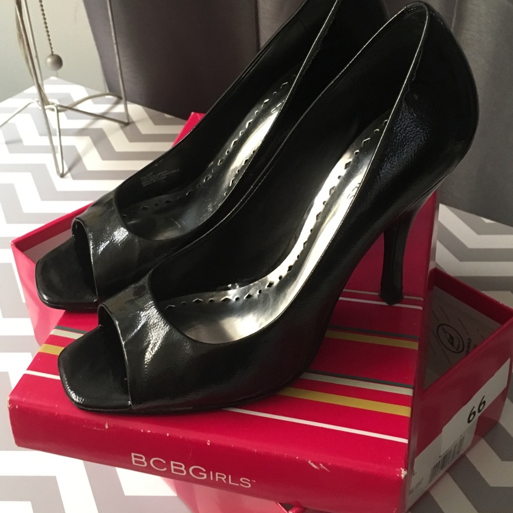 BCBGirls  peep toe pump