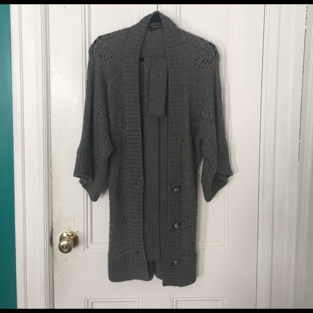 Kimono sleeve knitted sweater