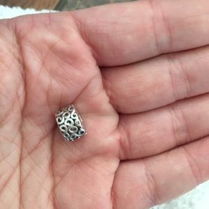 Pandora clip charm