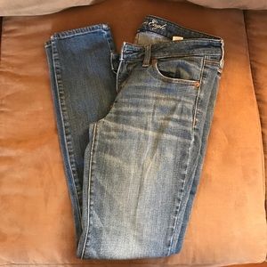 American Eagle Super Skinny Jeans- Size 8
