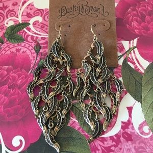 Lucky Dangle earrings new tags gorgeous