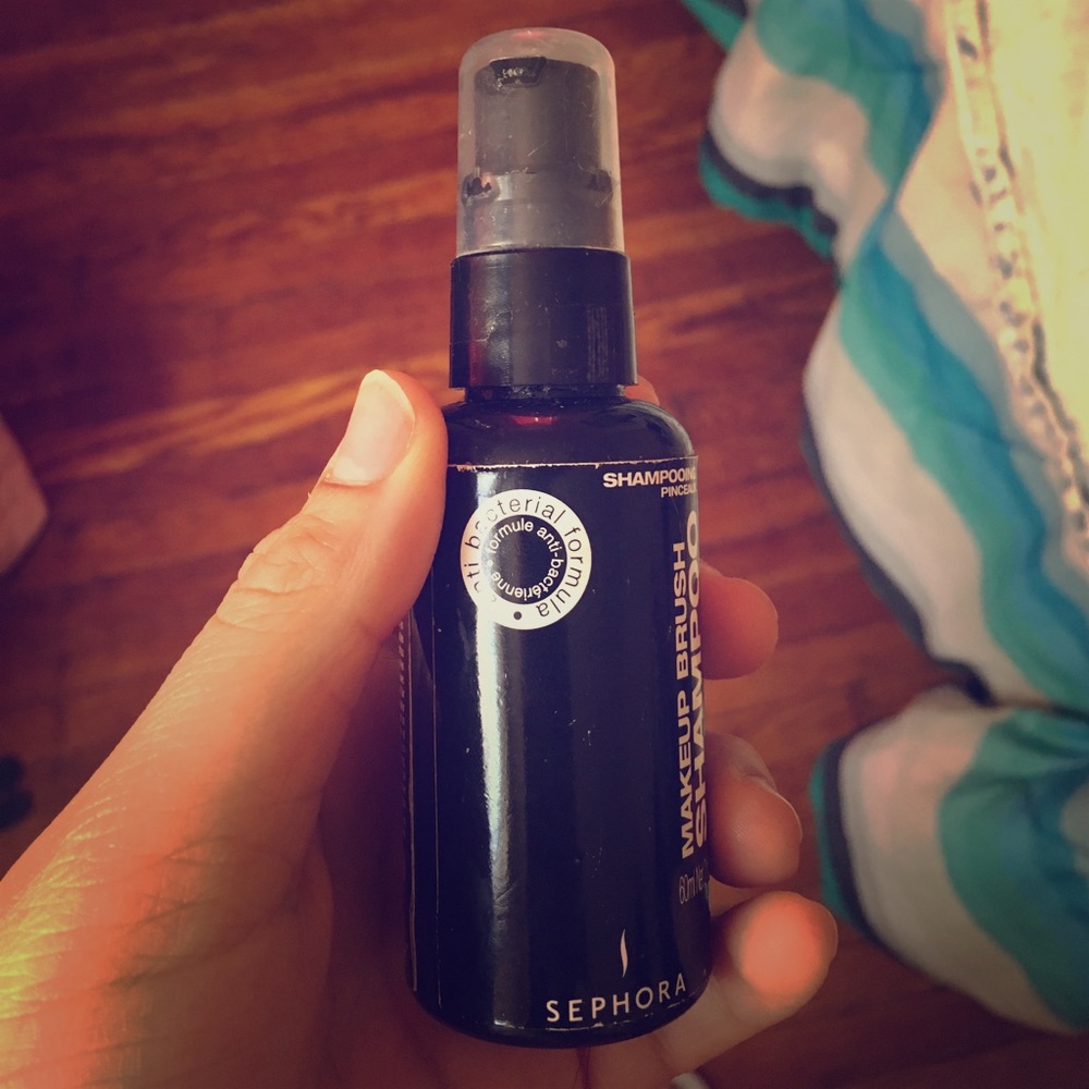 Make Up Brush Shampoo