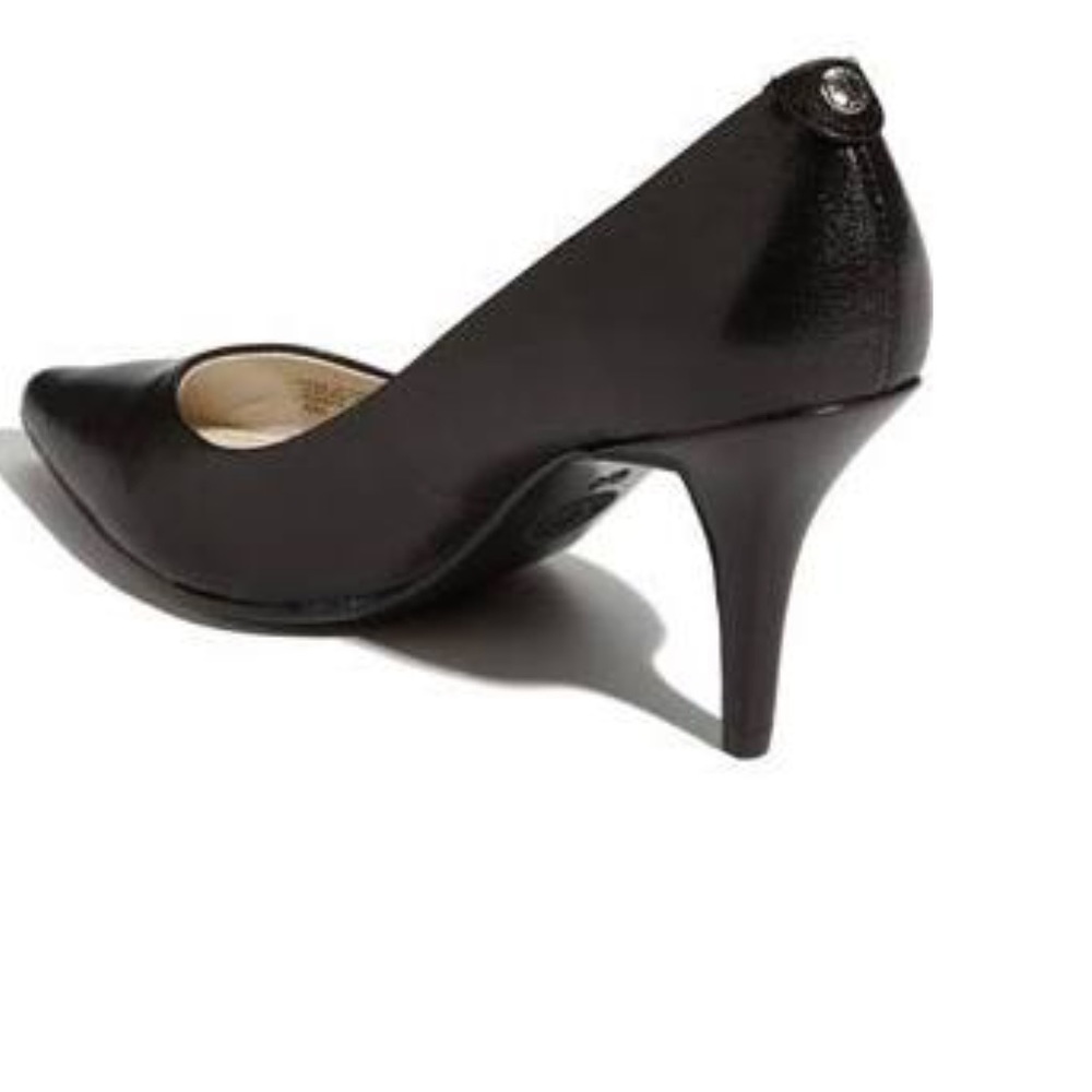 MK flex pumps✨NWT**price drop for a limited time*