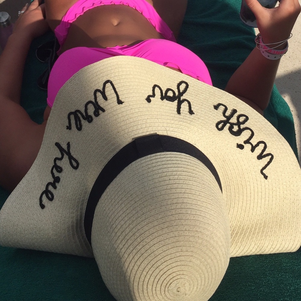 👒 floppy hat
