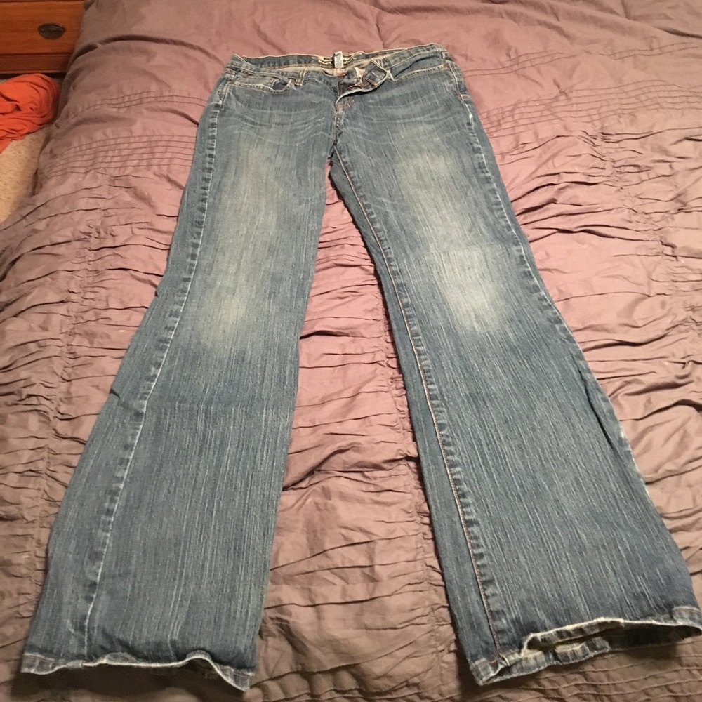 Abercrombie & Fitch boot cut jeans. Size 8R. EUC - Picture 5 of 6