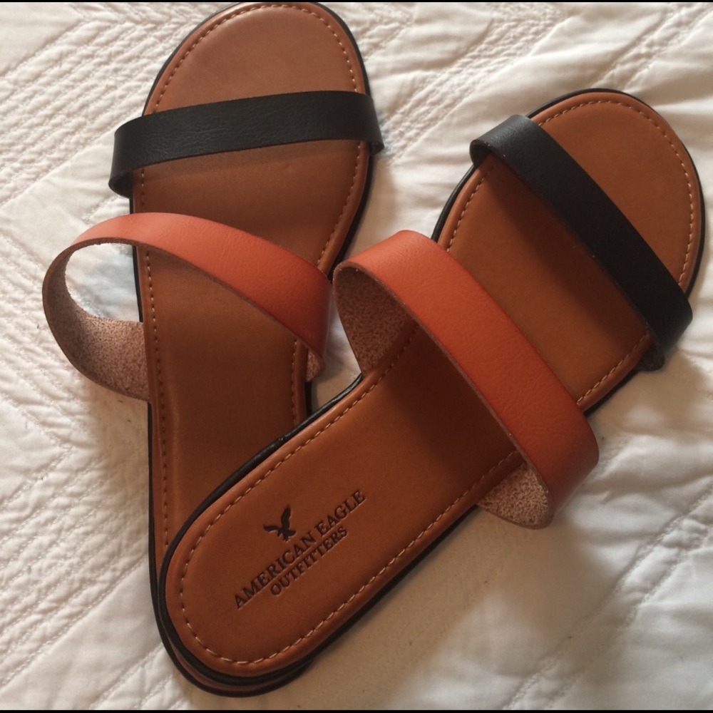 AE sandals NWOT