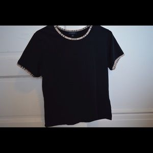 👑 Burberry Tee •