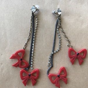 Betsey Johnson bow earrings