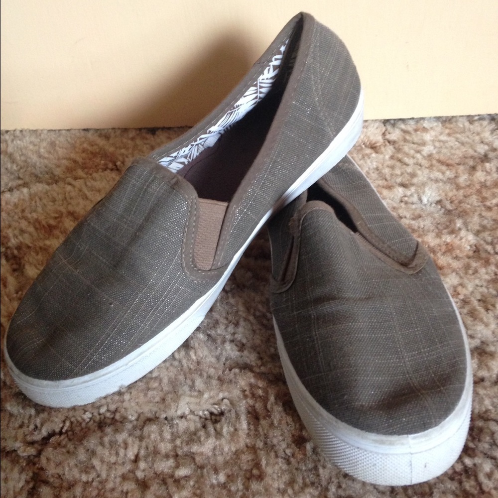 Cato brown slip-on shoes