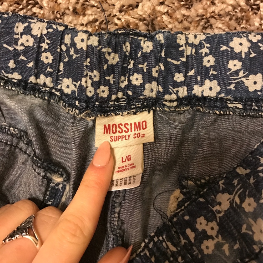 Mossimo shorts - Picture 3 of 3