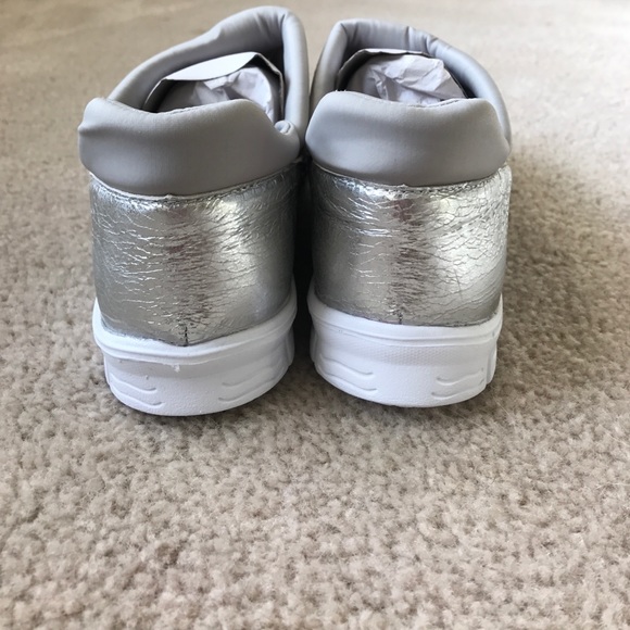Eddie Marc Sparkle Sneaker - Picture 7 of 8
