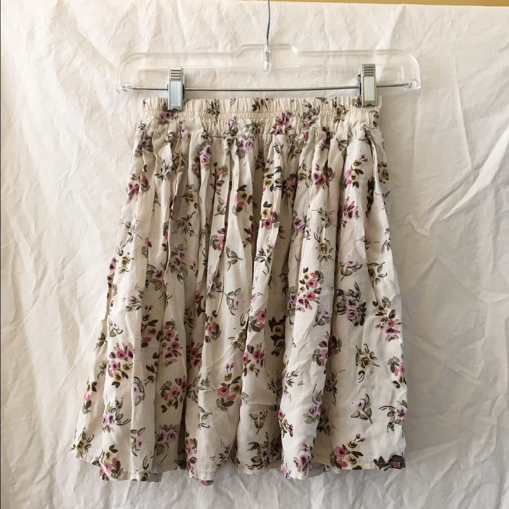 Brandy Melville Floral Skirt