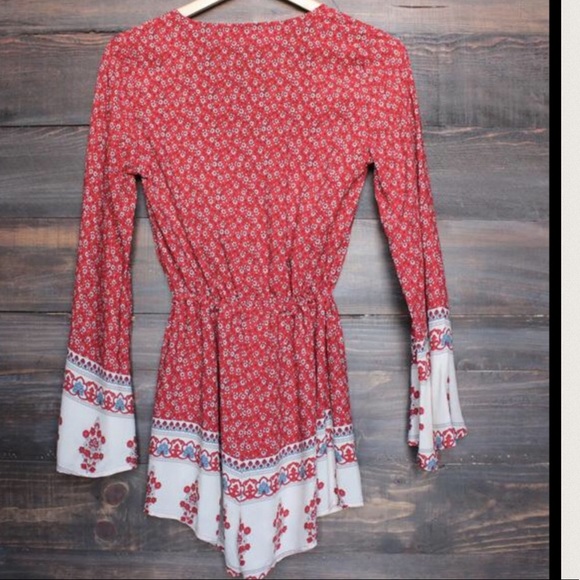 Lace Up Border Print Romper - Picture 4 of 6