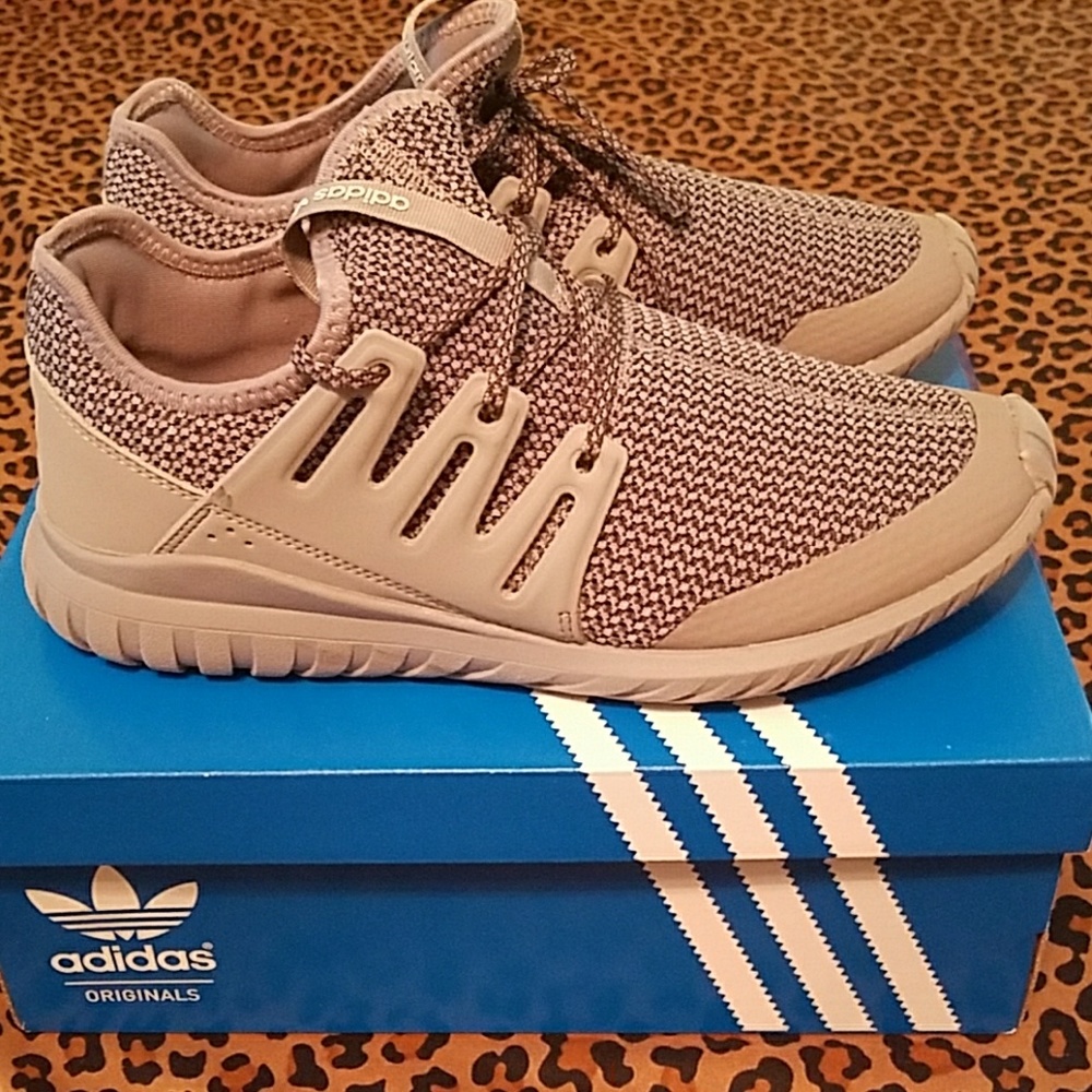 Adidas Tubular Radial