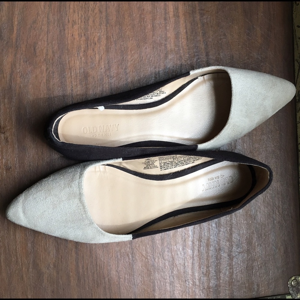 Never worn Old Navy flats