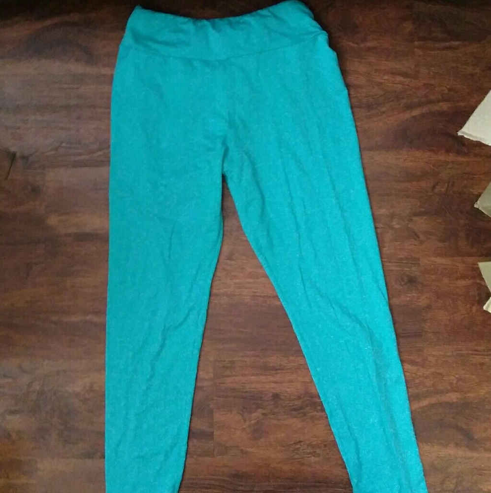Blue lularoe leggings never worn