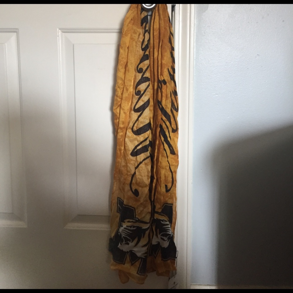 Mizzou Tiger fashion scarf