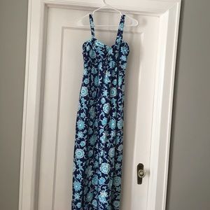 Old Navy Maternity Maxi Dress (Small)