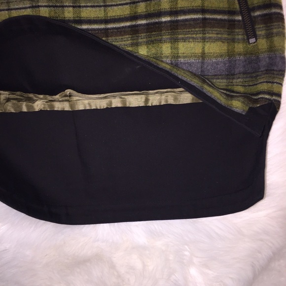 L.A.M.B SKIRT - Picture 4 of 5