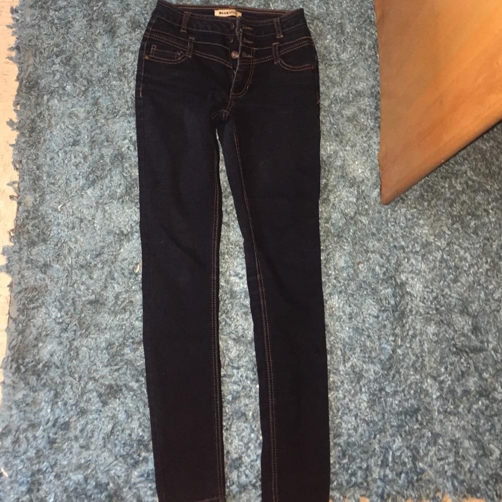 High waisted jeans