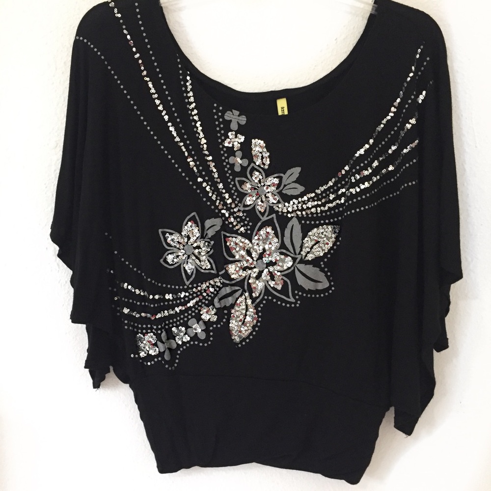 Black sparkle top