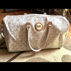 Michael Kors Duffle Bag Monogram