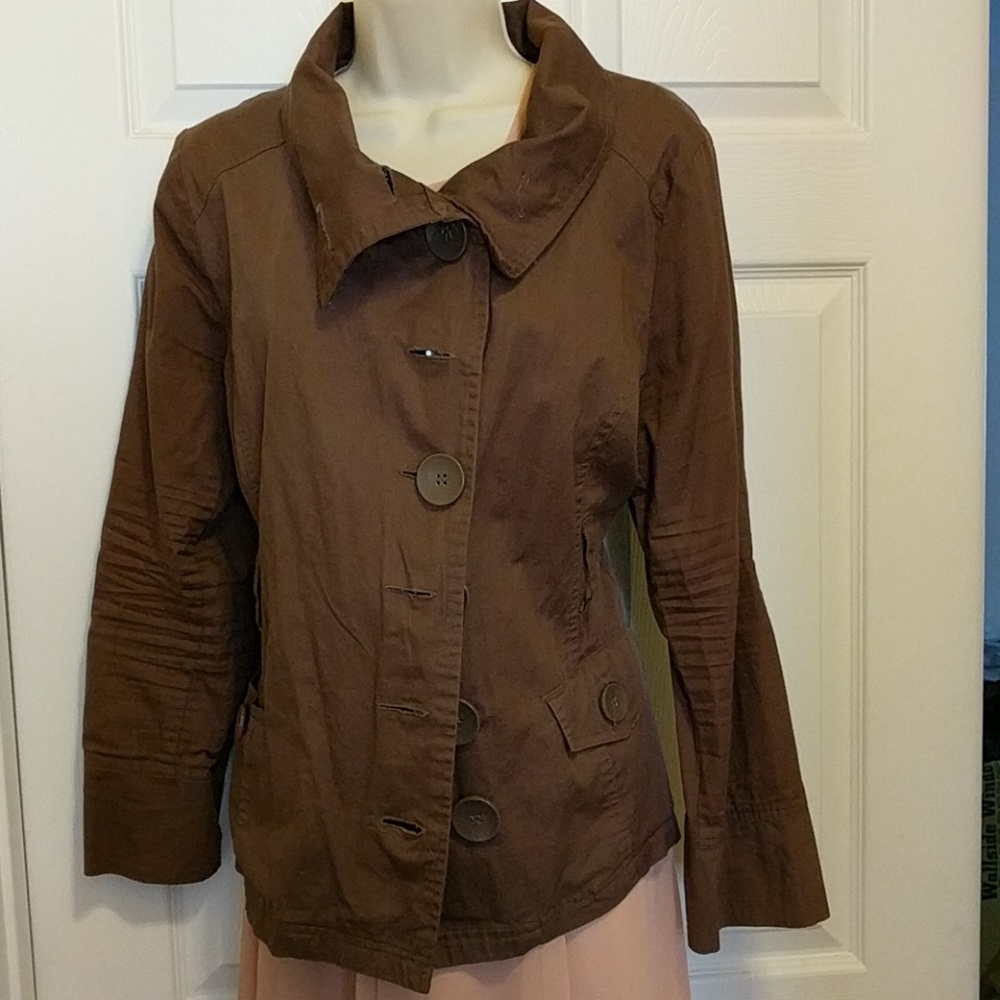Brown versatile jacket