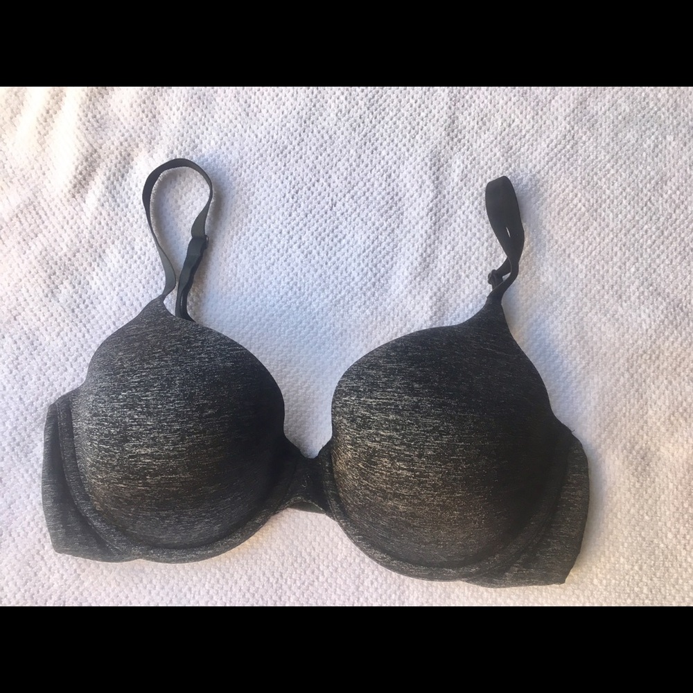 Victoria's Secret T-Shirt bra, 36D