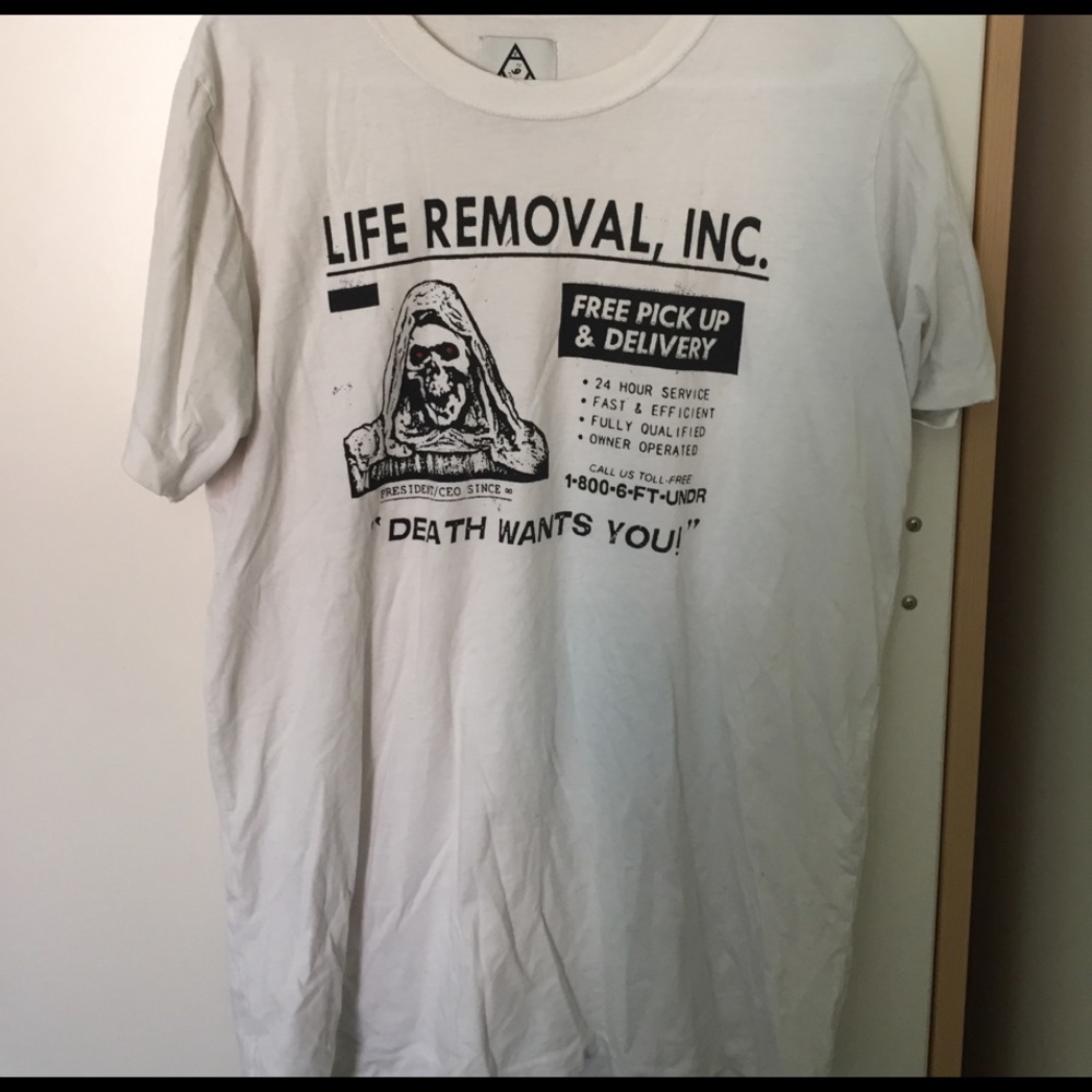 UNIF "Life Removal, INC" shirt size Small
