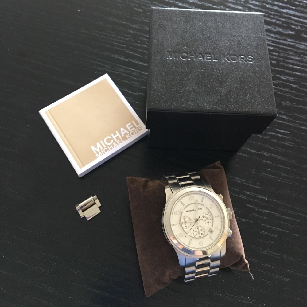 Michael Kors Large Runway Chronograph Watch. 45mm